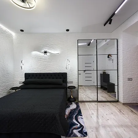 Zeus Boutique Studios, Mazvydo Aleja, Klaipedos Centras *