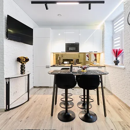 Zeus Boutique Studios, Mazvydo Aleja, Klaipedos Centras Διαμέρισμα *